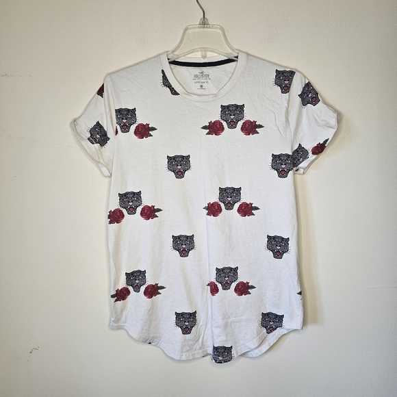 Hollister Have Collection Curved Hem Tee Size Small - Picture 7 of 8